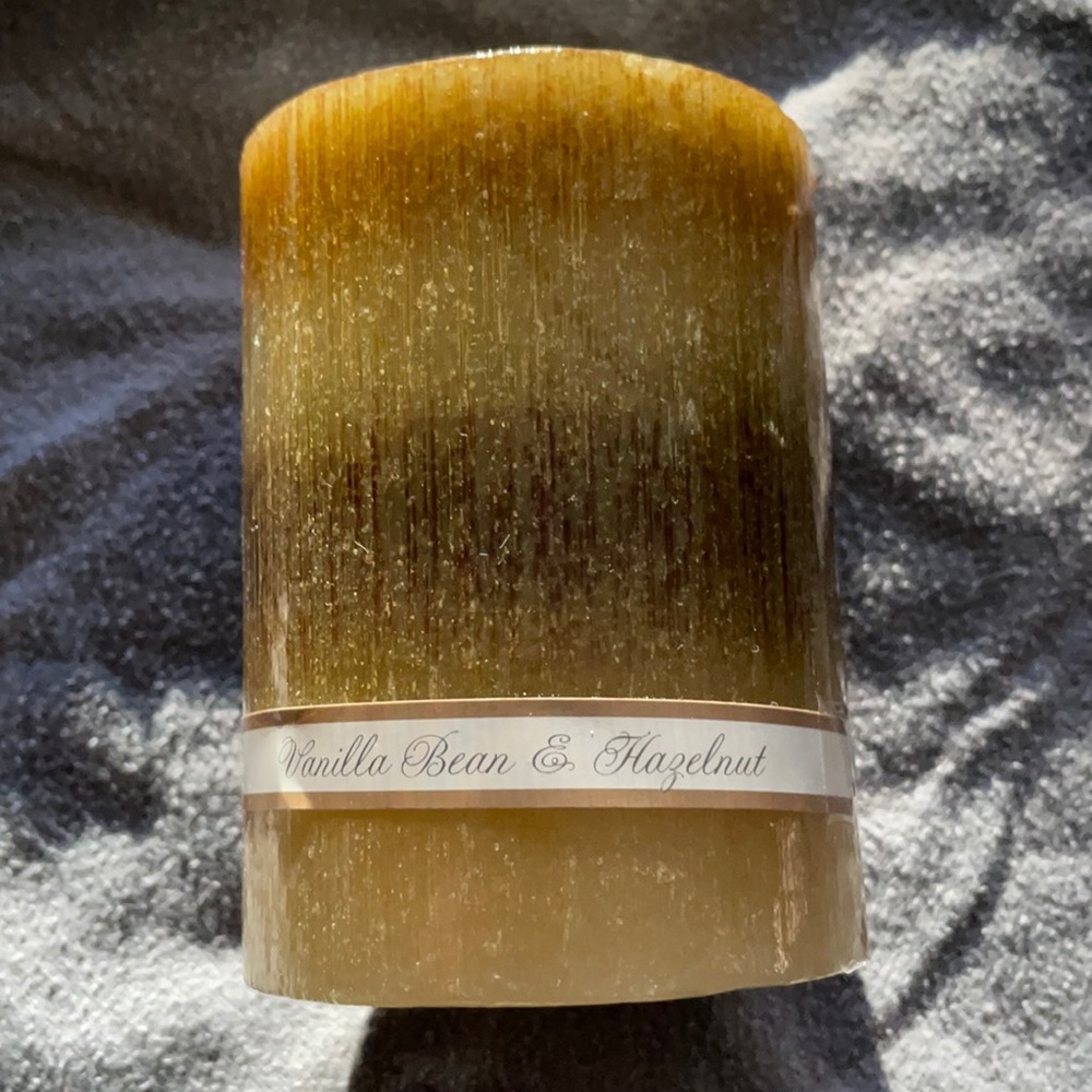 Vanilla Bean & Hazelnut Pillar Candle